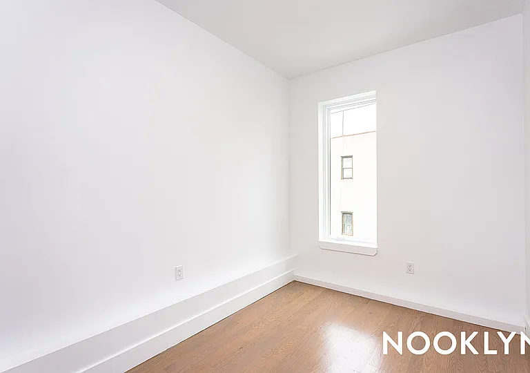 1189 Broadway #4B — Photo 3