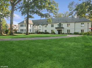 90 Hawley Woods Rd, Barrington, IL 60010