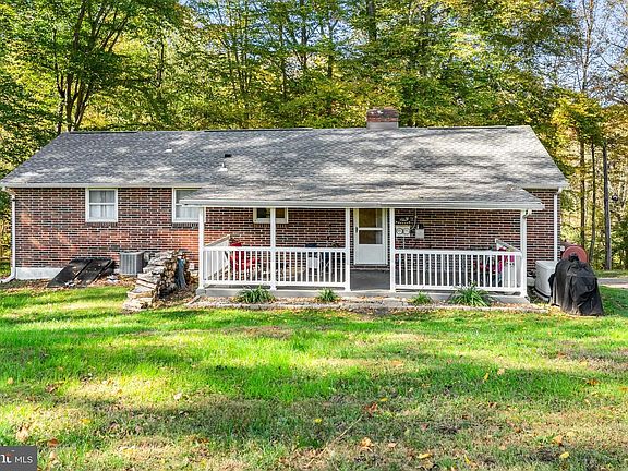 5th image of 334 Spring Hill Rd
