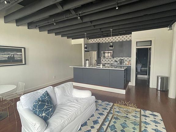 4th image of 50 Barnard St APT 301