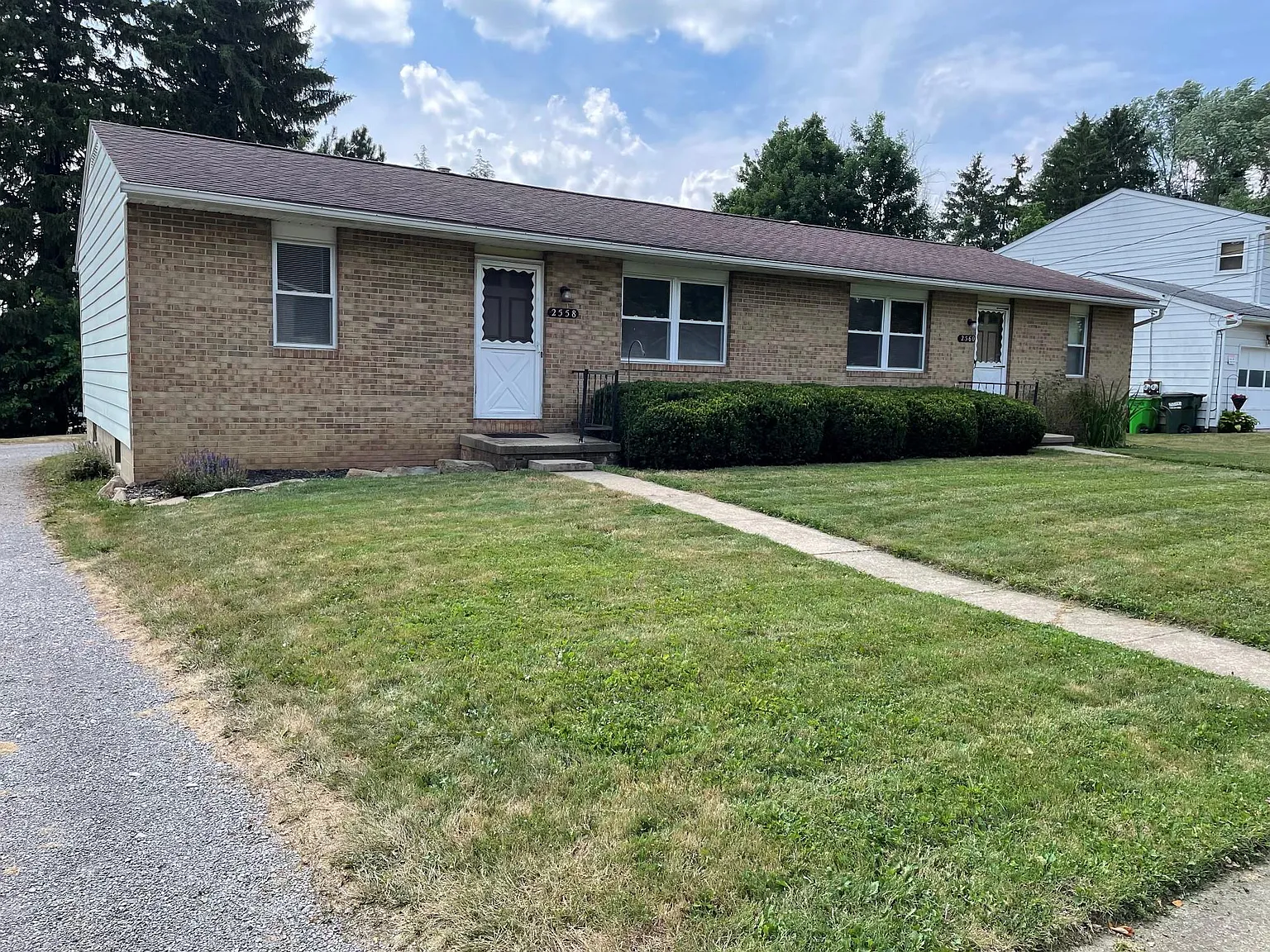 2 bed, 780 sqft, $1,045 — Photo 2