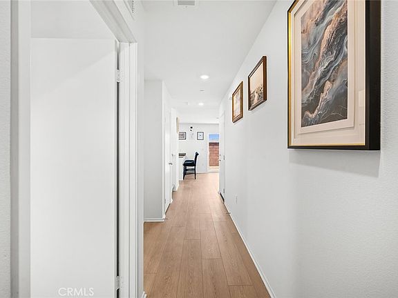 2nd image of 1471 Majesty Cir