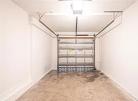 6094 Live Oak Ct — Photo 33
