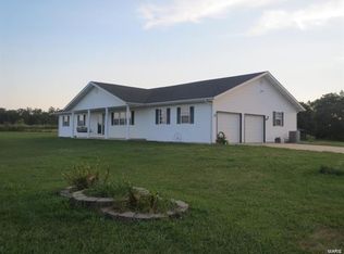 29850 Emily Ln, Lebanon, MO 65536