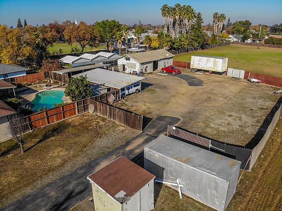 4th image of 5025 El Paraiso Ave