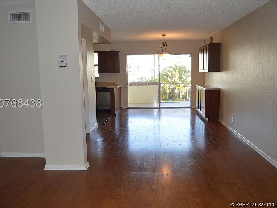 1st image of 1100 SE 4th Ave APT 20