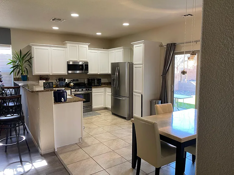 10819 Retanas Pl NW — Photo 2
