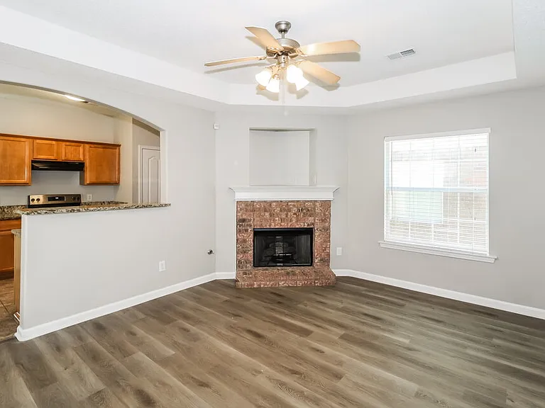 10093 Woodland Hills Dr — Photo 5