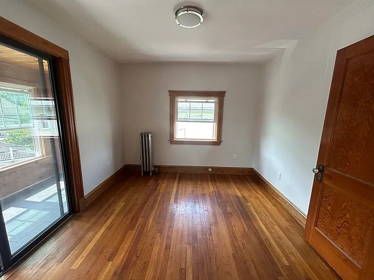 89 Woods Ave #1 — Photo 17