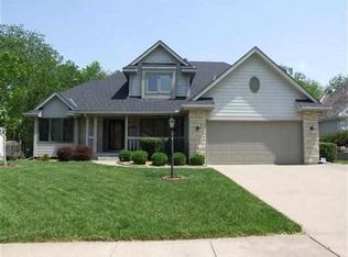 3822 SW Lincolnshire Rd, Topeka, KS 66610