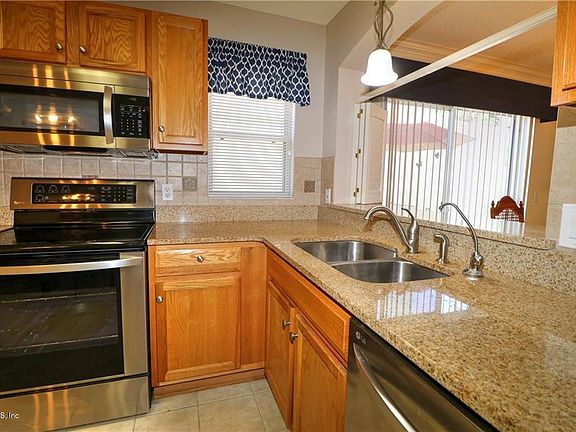 4th image of 1136 Santa Cruz Dr