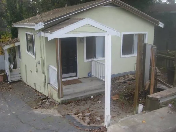 1467 Clay St, Hayward, CA 94541