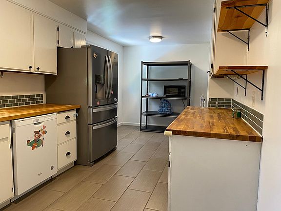 5th image of 14810 75th Ave NE