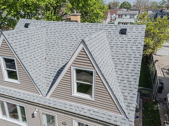 3rd image of 3640 W 86th St