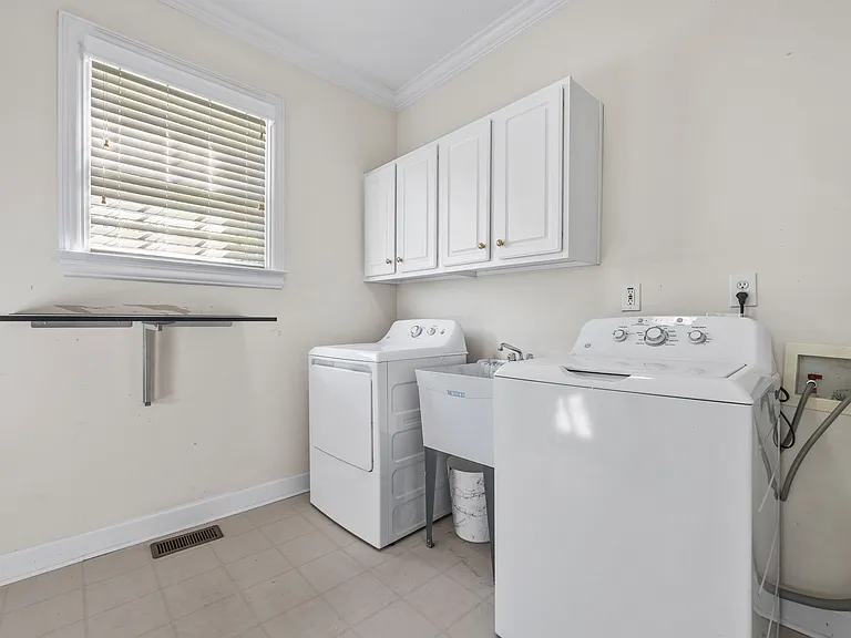 2269 Sage Pl — Photo 16