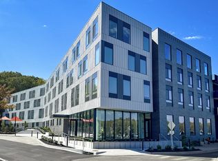 3949 Dr Martin Luther King Jr Blvd #313, Kansas City, MO 64130