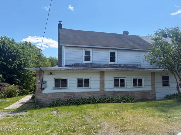 1326 Hazle Brook Rd, Hazle Township, PA 18201