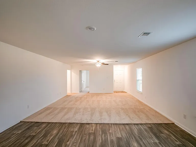 617 Riverdale Dr — Photo 14