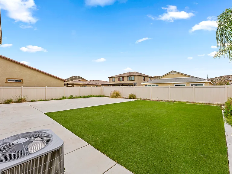 26575 Stix Dr — Photo 33