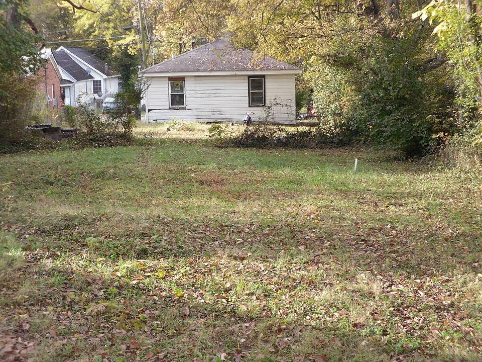 2nd image of 716 Hayes St
