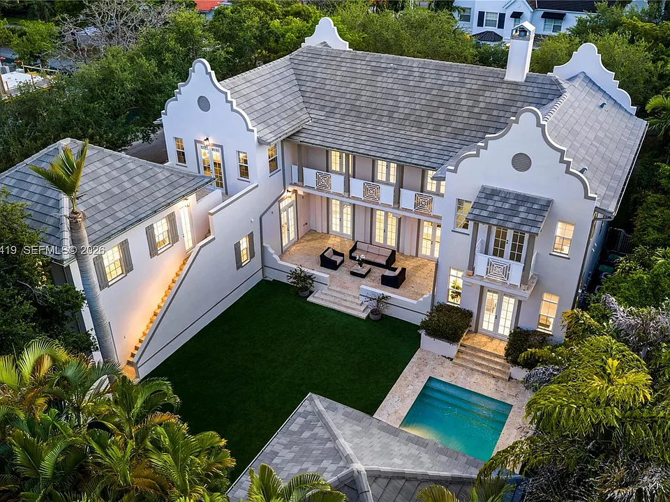 SW 54th Ave