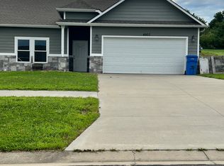 4907 NW Fielding Rd, Topeka, KS 66618