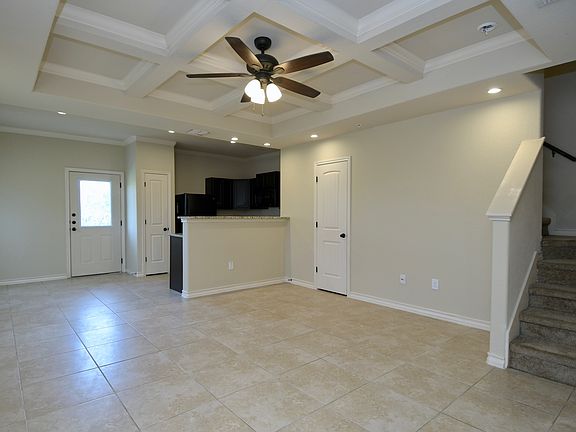 3rd image of 6610 Arancione Ave #103