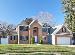 2863 Bexley Park Rd, Columbus, OH 43209