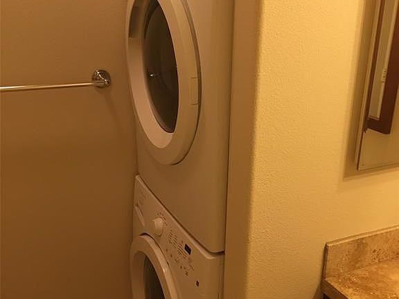 5th image of 3811 Putnam Dr