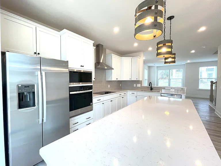 5005 Layman Dr — Photo 12