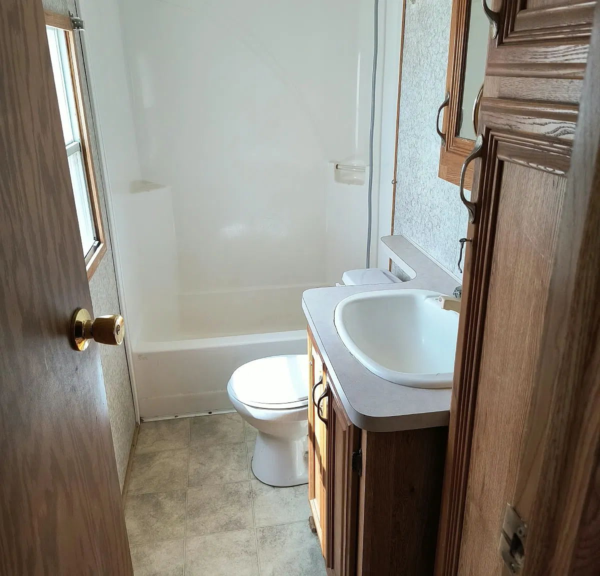 1 bed, 350 sqft, $650 — Photo 1