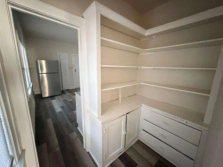 Unit Photo