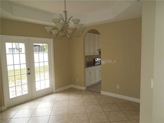 2nd image of 1074 Alvina Ln