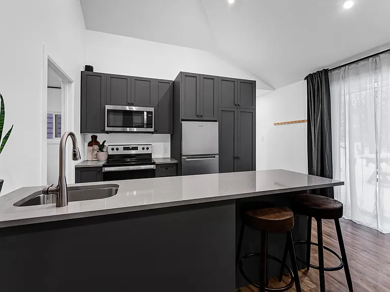 53 Chippewa Ave #C — Photo 16