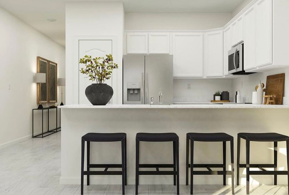 Kitchen with Soft Close Cabinets and Pantry