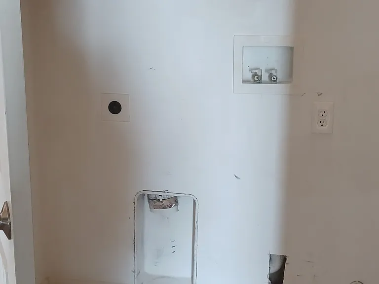 107 NW Michael Dr — Photo 15