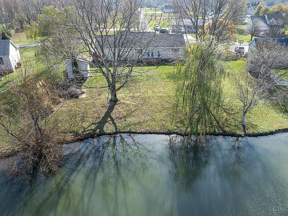 3rd image of 115 Glenavy Dr