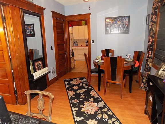 4th image of 265 Newfield St