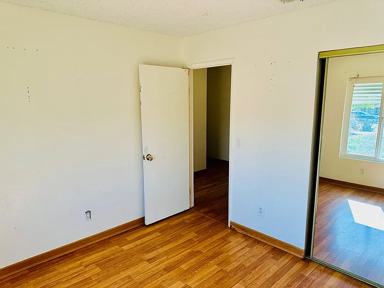 7578 Paisley Ave — Photo 12