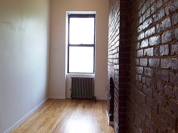 4th image of 442 W 45th St APT 5E