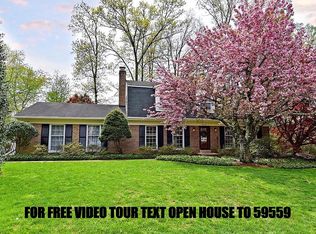 9207 Shari Dr, Fairfax, VA 22032