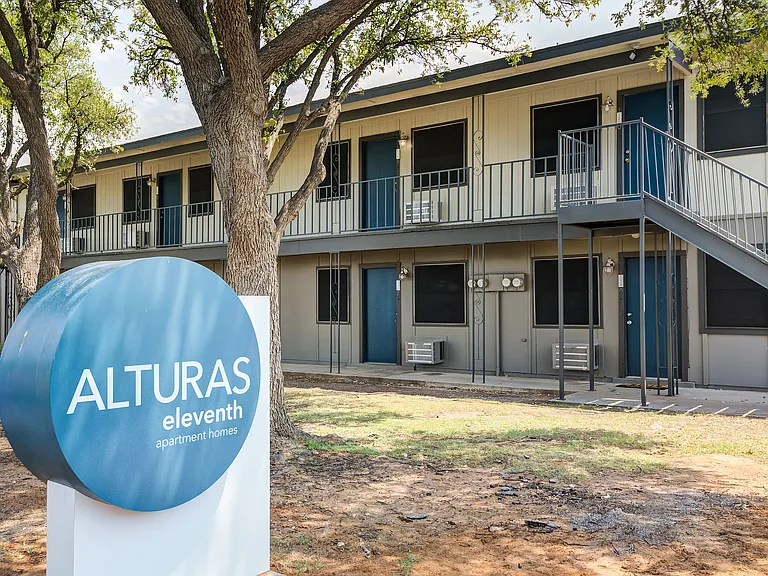 Alturas Eleventh — Photo 22