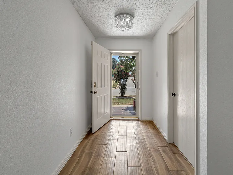 5132 Bedfordshire Dr — Photo 18