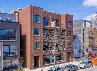 3720 N Ashland Ave #204, Chicago, IL 60613
