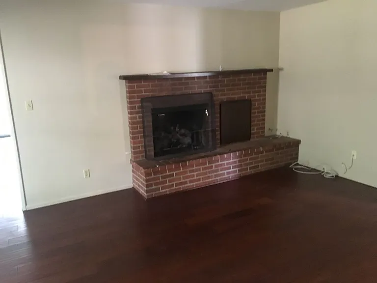 1319 N Aztec St — Photo 6