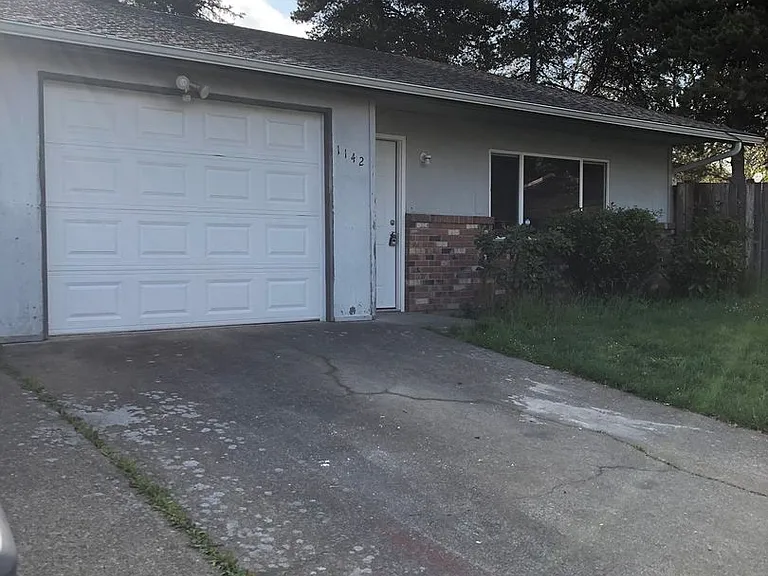 EM1112-B — Photo 1