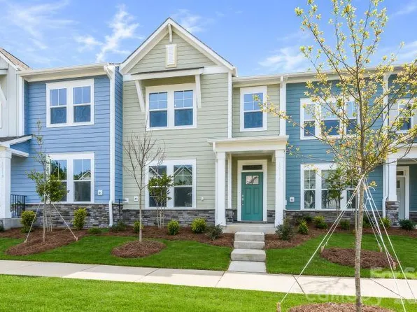 10116 Mamillion Dr, Huntersville, NC 28078