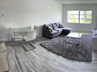 2825 NE 201st Ter APT M215, Aventura, FL 33180