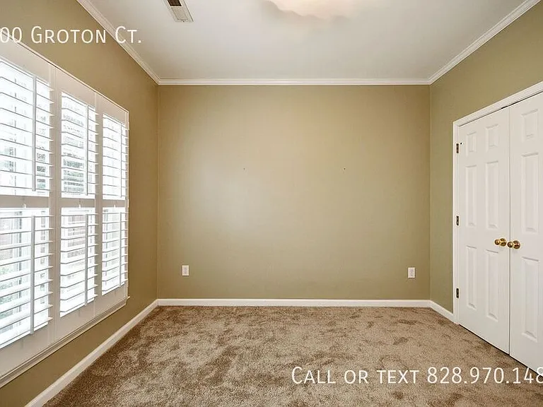 200 Groton Ct — Photo 36