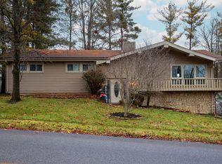 910 Ranch Rd, Connersville, IN 47331